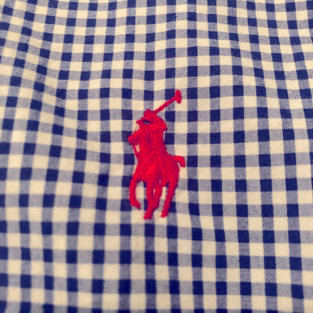 Button up - Picture 3 of 3